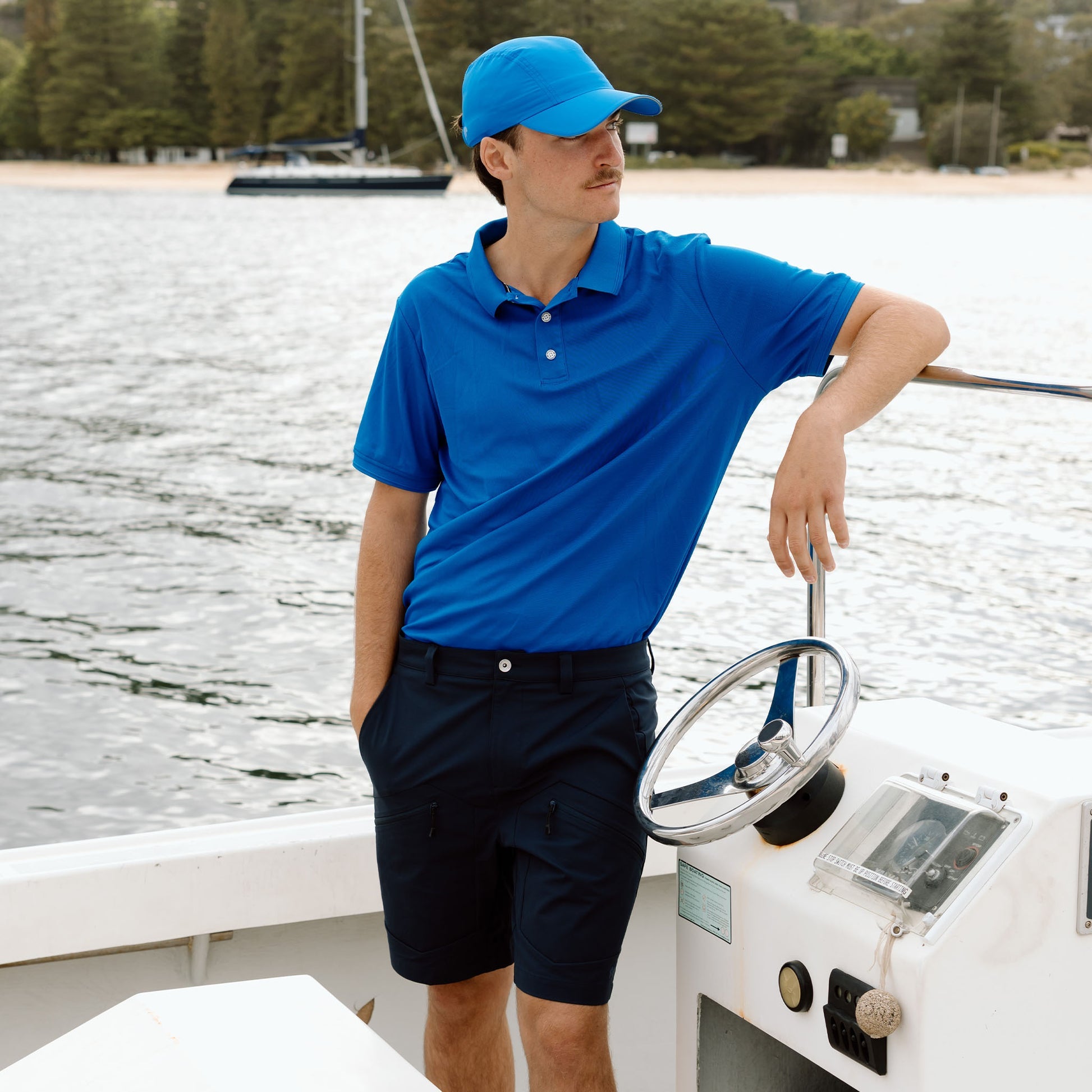 Signature Shorts - Navy