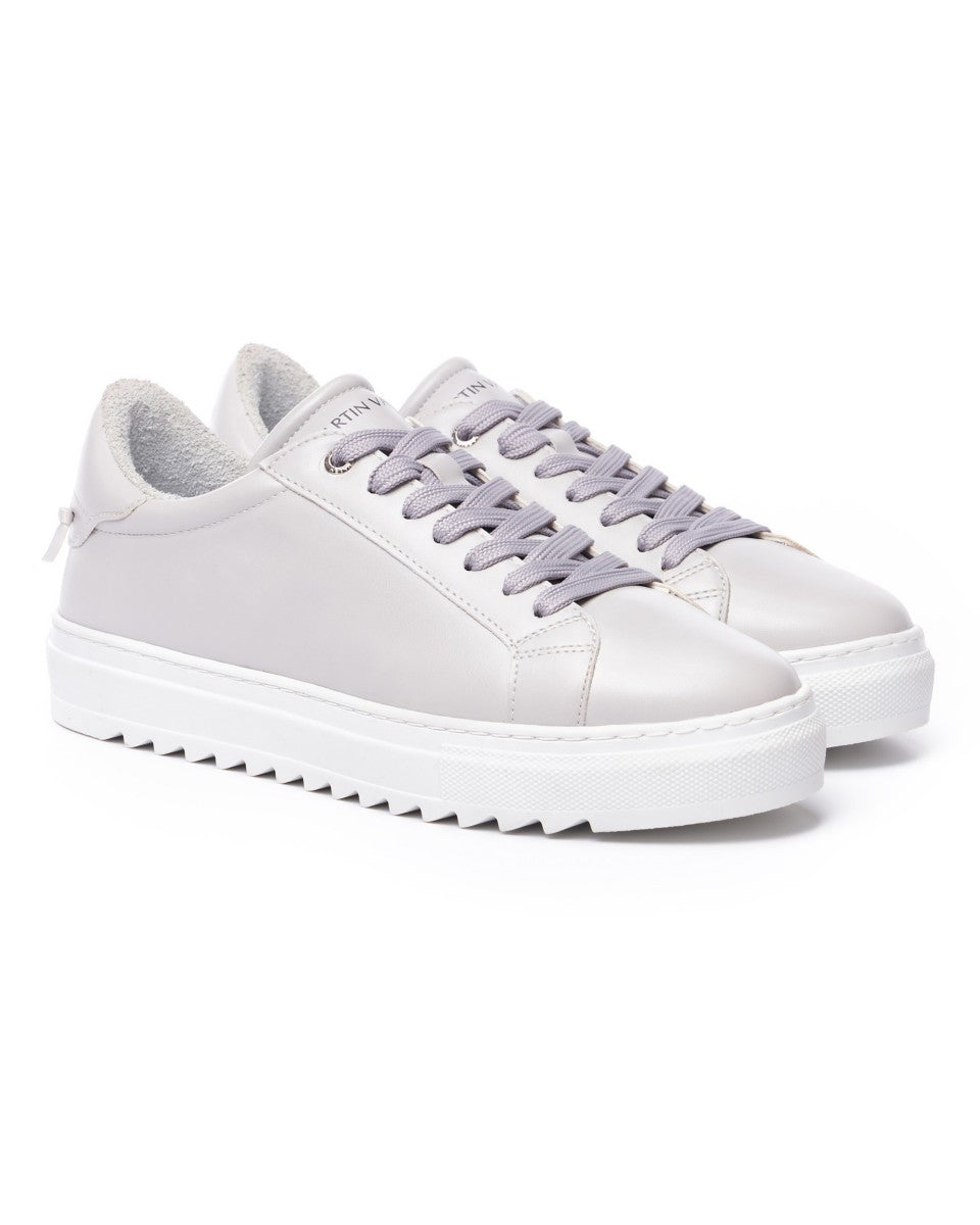 Low Top Sneakers - Grey