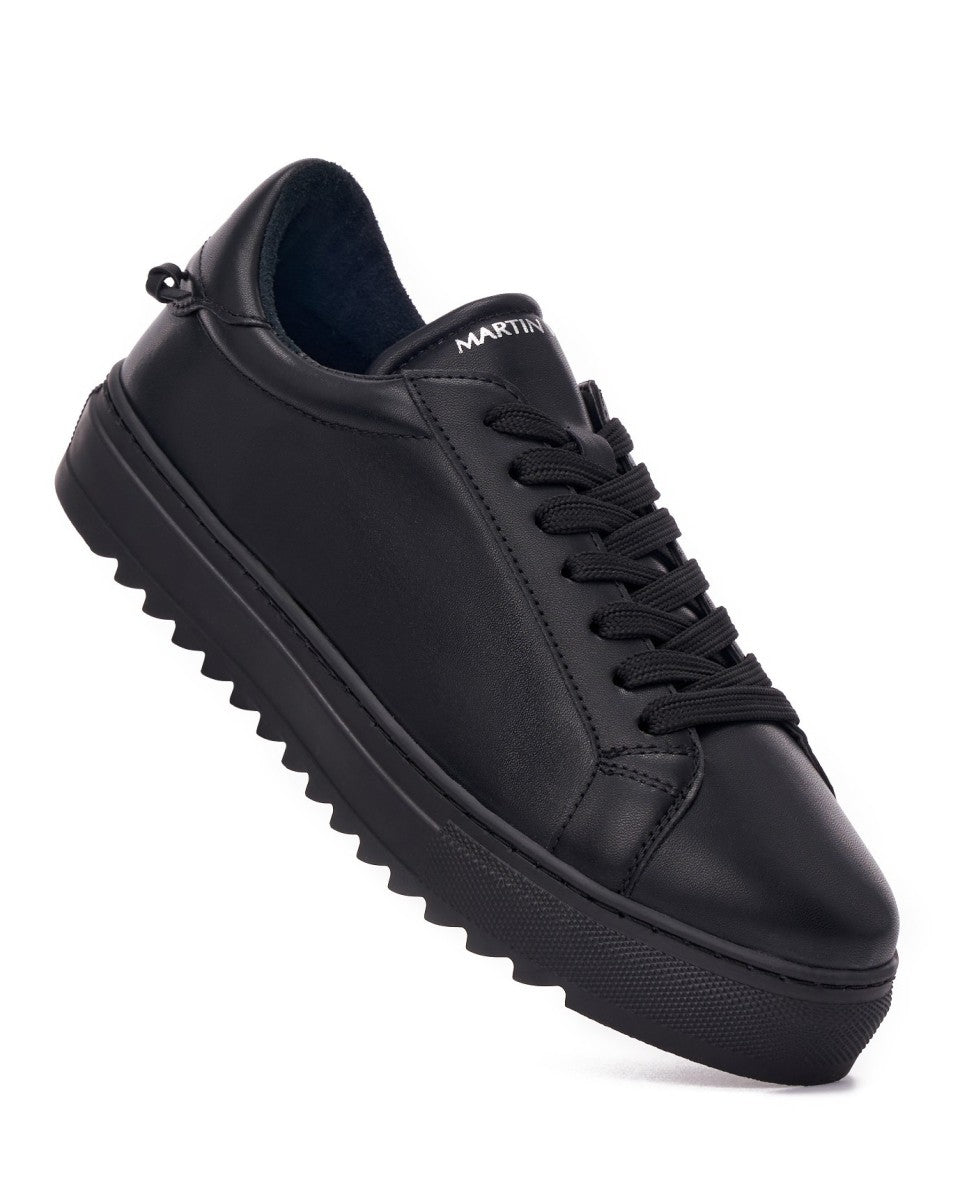 Low Top Sneakers - Black