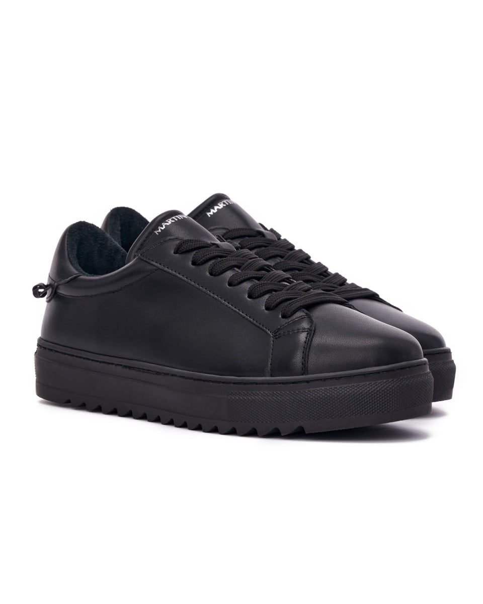 Low Top Sneakers - Black